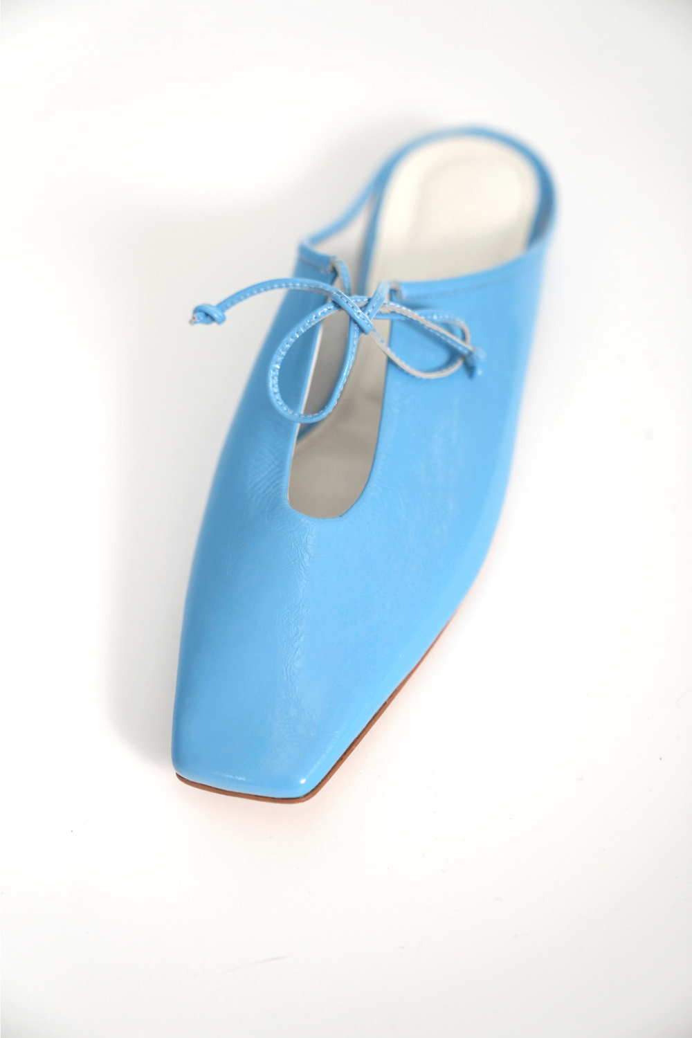 신발 스카이블루 색상 이미지-S14L36